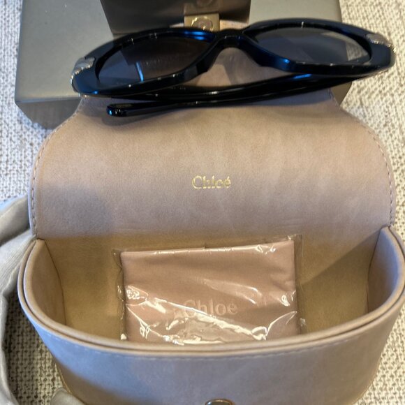 RARE Chloe Butterfly Sunglasses - Picture 7 of 10